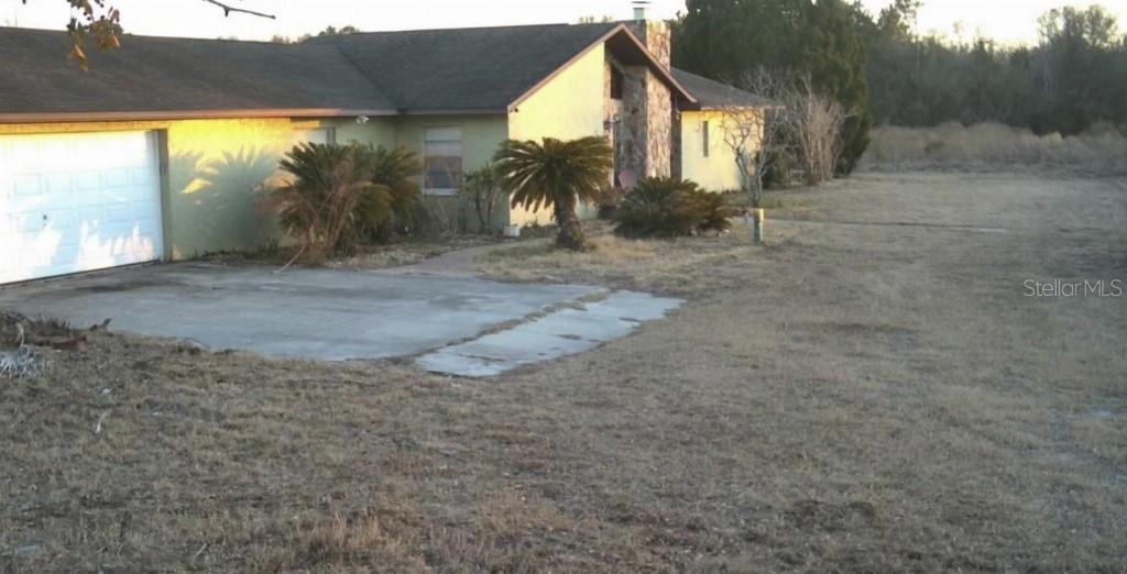 Single Family Residence em WESLEY CHAPEL, FL - Daniel Dourado