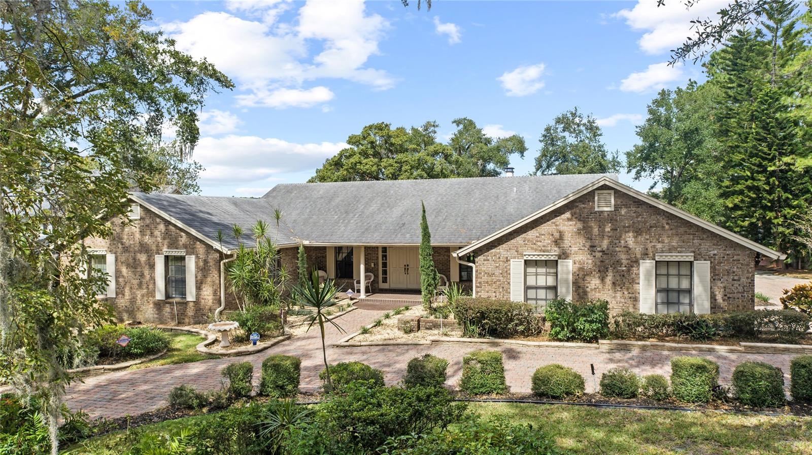 Single Family Residence in MAITLAND, FL - Daniel Dourado