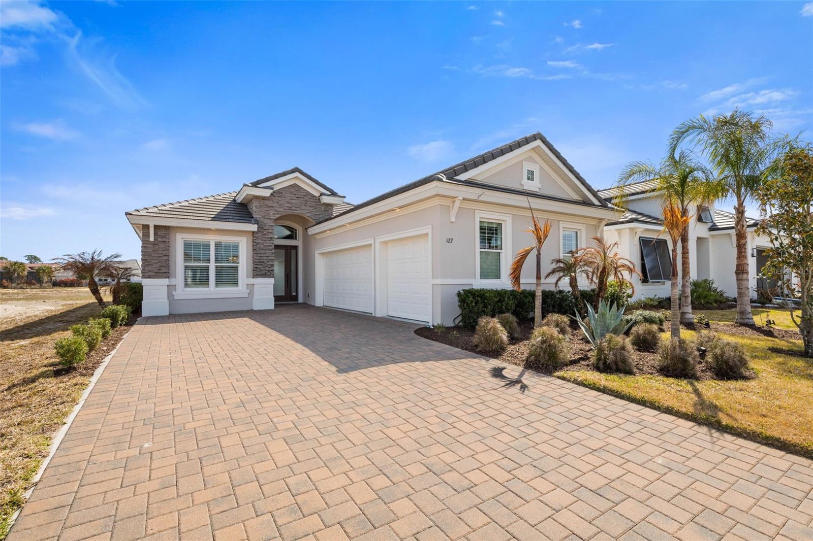 Single Family Residence in PALM COAST, FL - Daniel Dourado