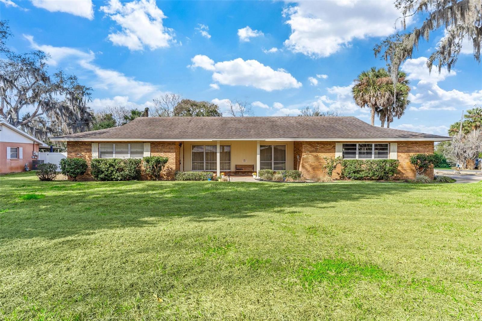 Single Family Residence em LEESBURG, FL - Daniel Dourado