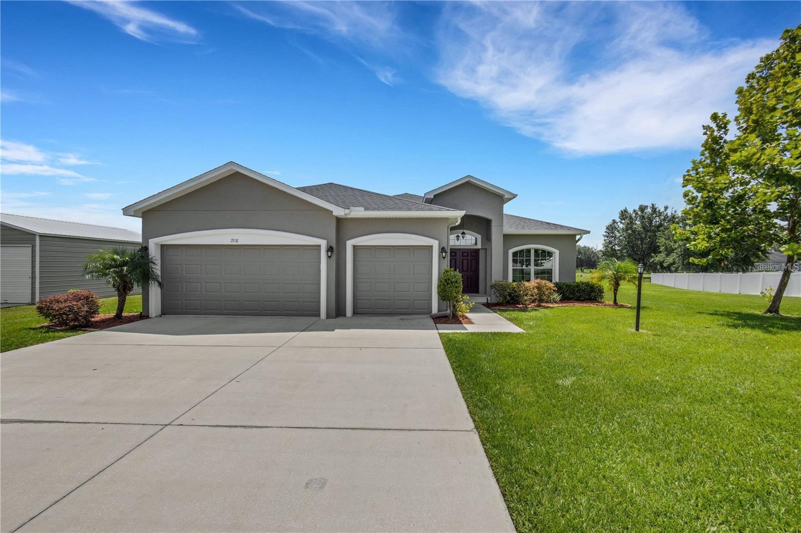 Single Family Residence em PLANT CITY, FL - Daniel Dourado