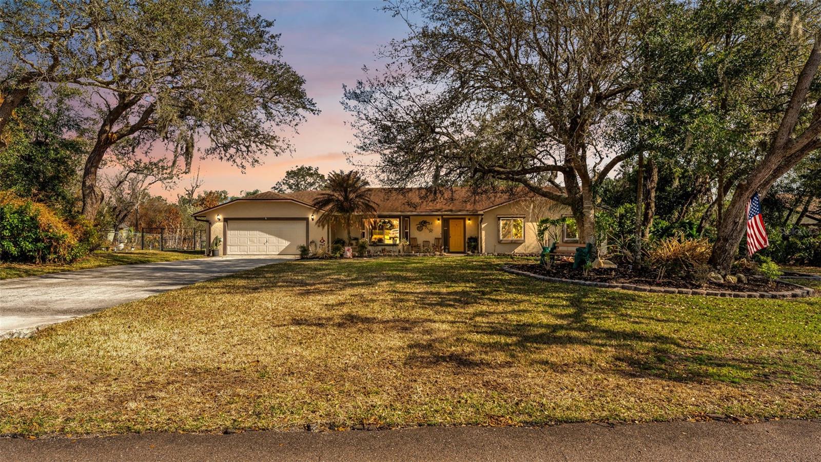 Single Family Residence in HAINES CITY, FL - Daniel Dourado
