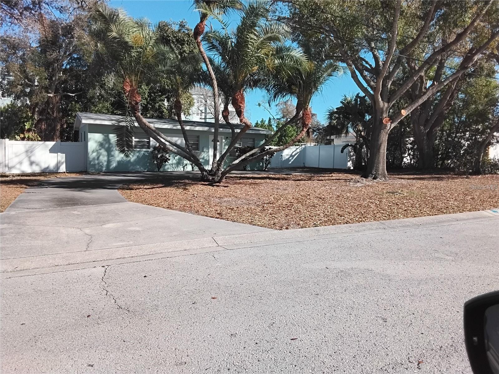 Single Family Residence em BELLEAIR, FL - Daniel Dourado