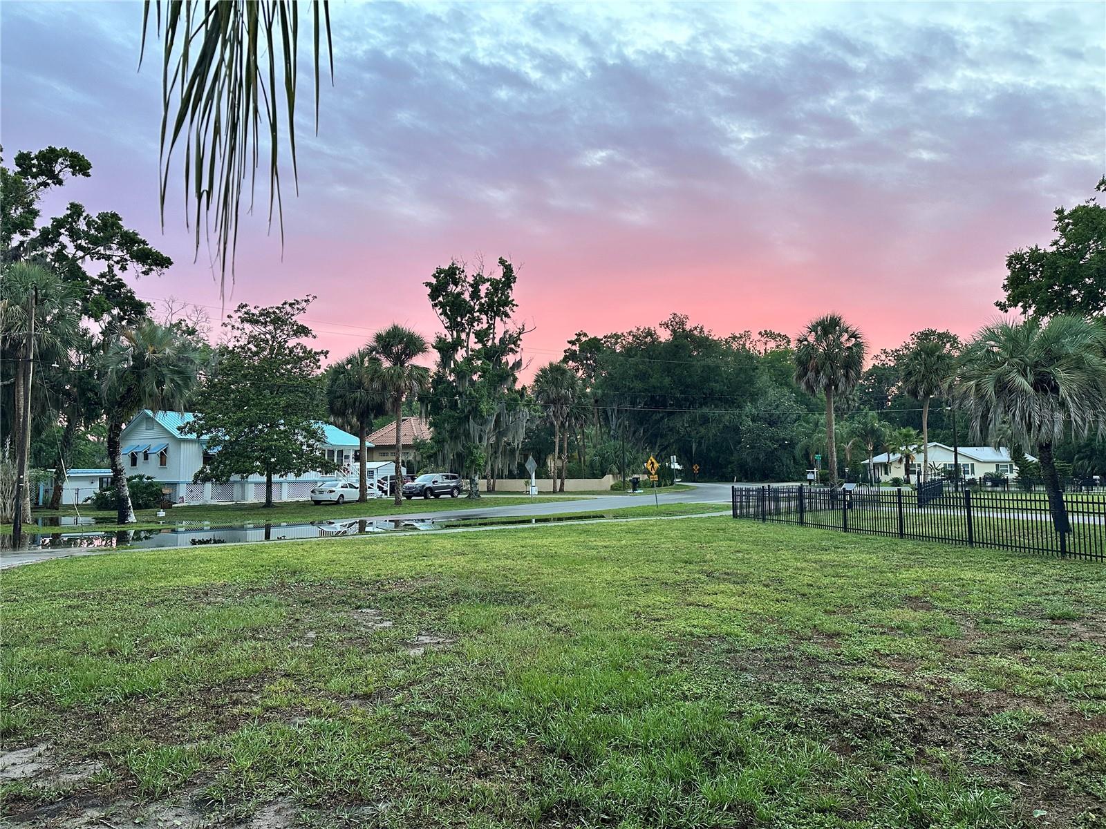 Single Family Residence in CRYSTAL RIVER, FL - Daniel Dourado