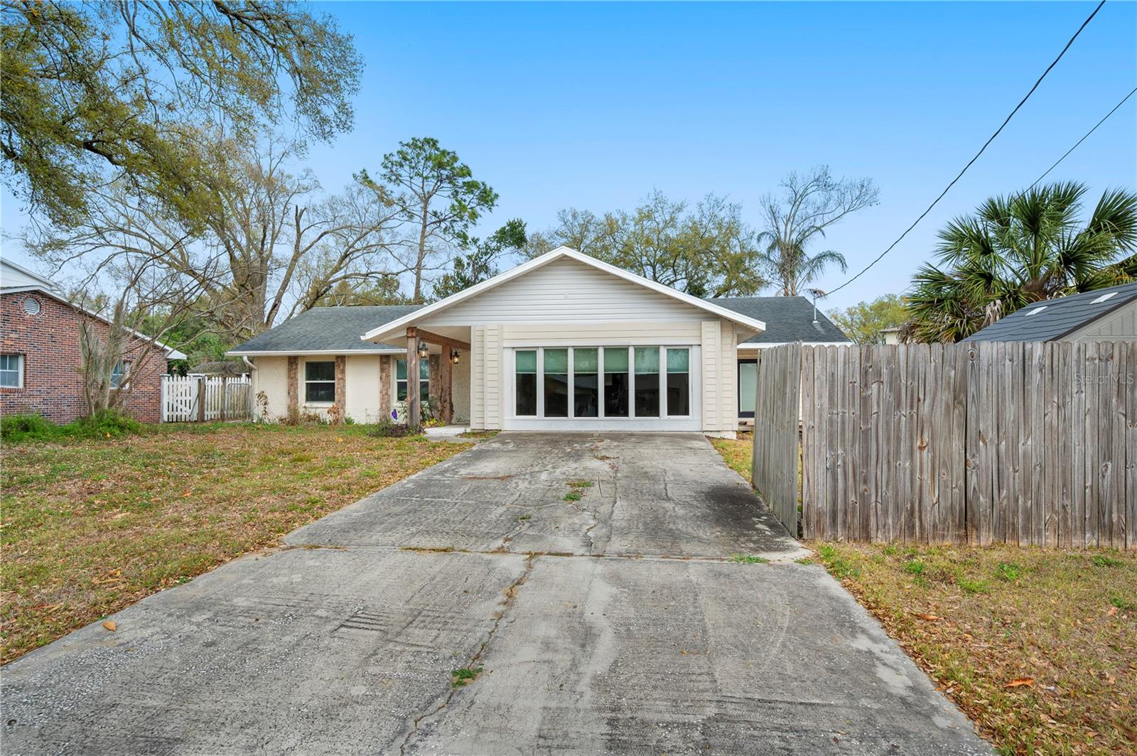 Single Family Residence em WINTER HAVEN, FL - Daniel Dourado