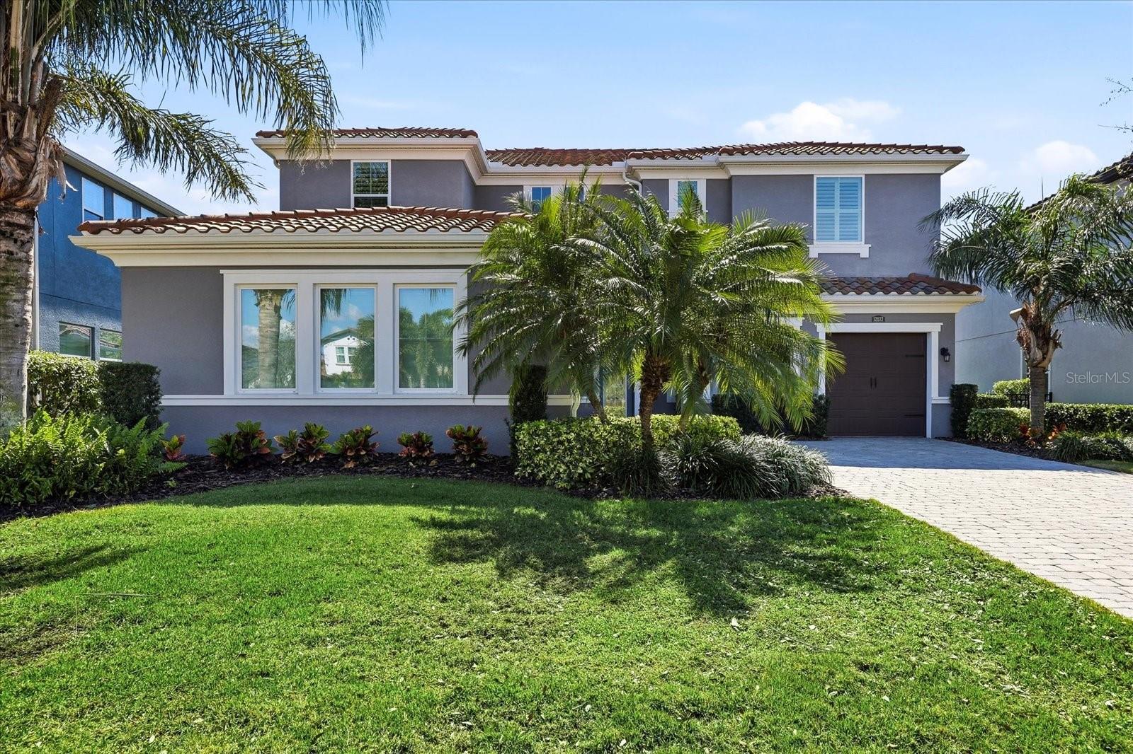Single Family Residence in LAKEWOOD RANCH, FL - Daniel Dourado
