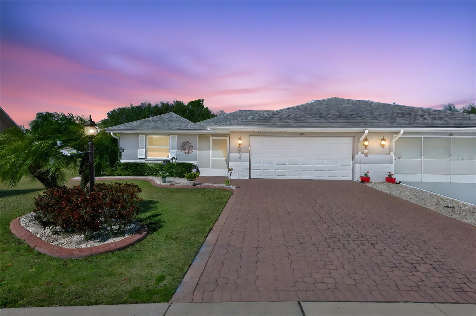 Single Family Residence in SUN CITY CENTER, FL - Daniel Dourado