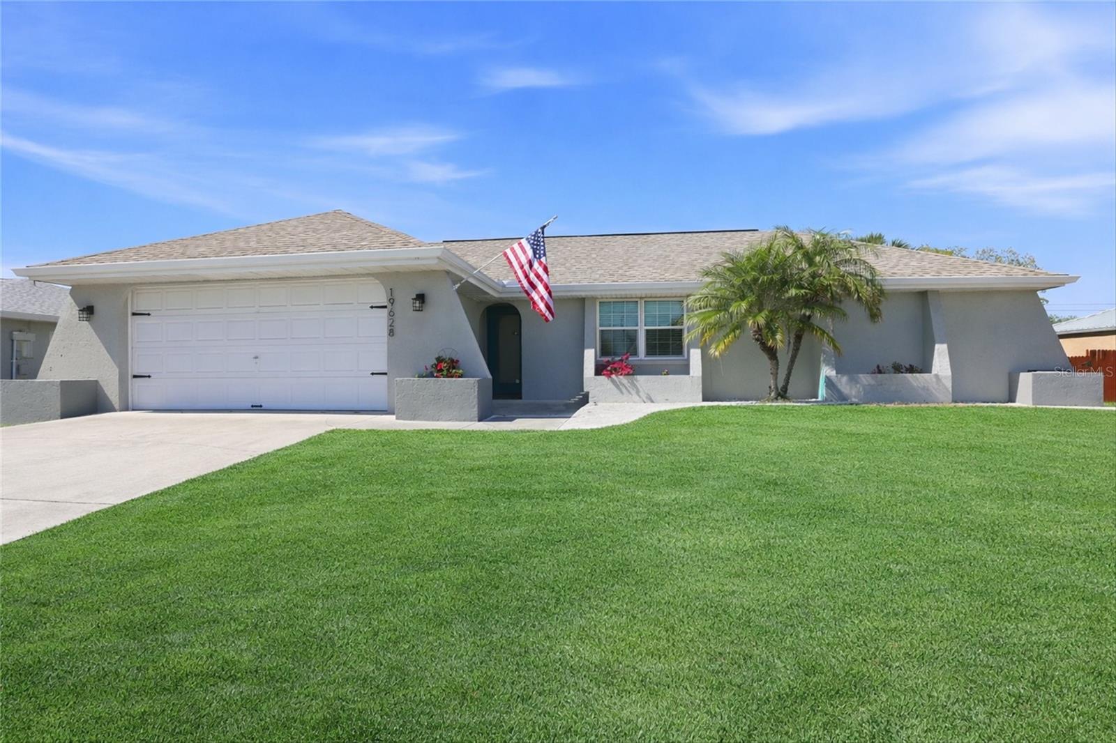 Single Family Residence in PORT CHARLOTTE, FL - Daniel Dourado