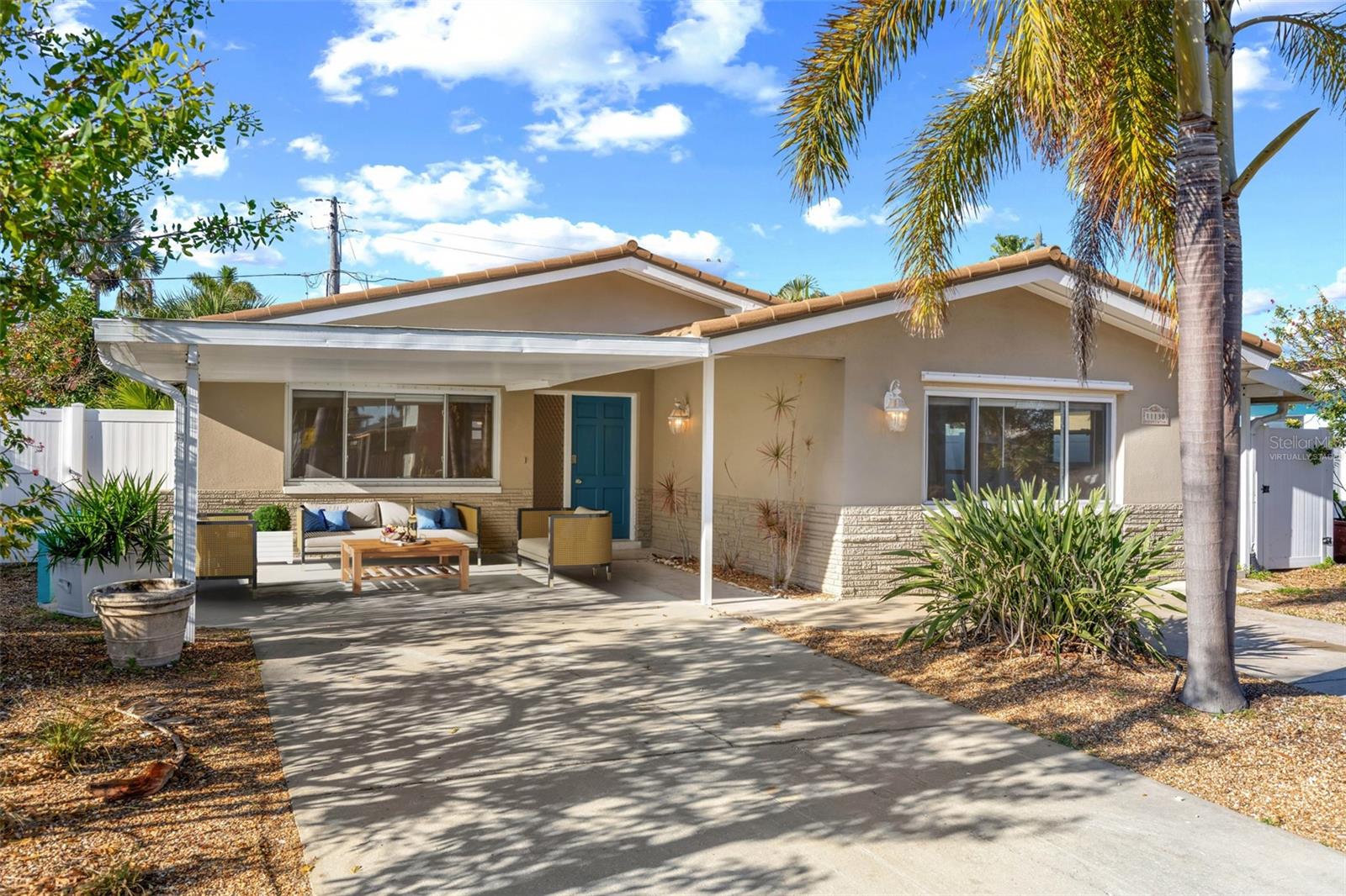 Single Family Residence em TREASURE ISLAND, FL - Daniel Dourado