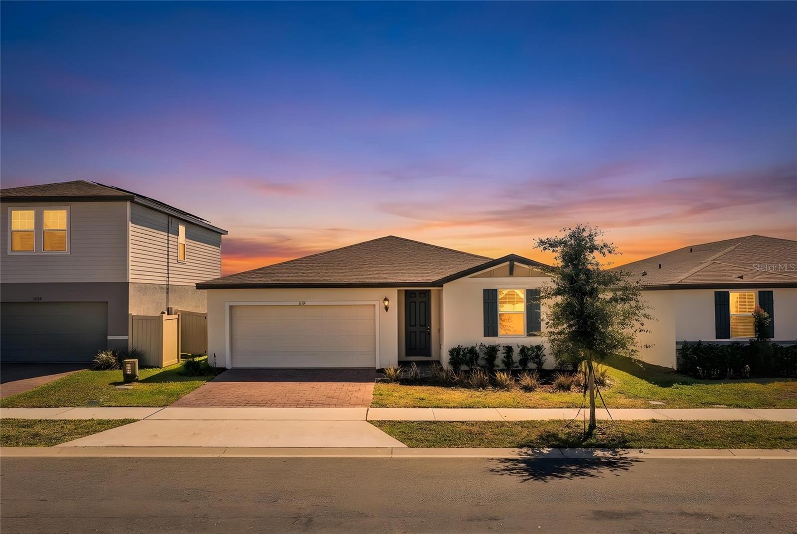 Single Family Residence in HAINES CITY, FL - Daniel Dourado