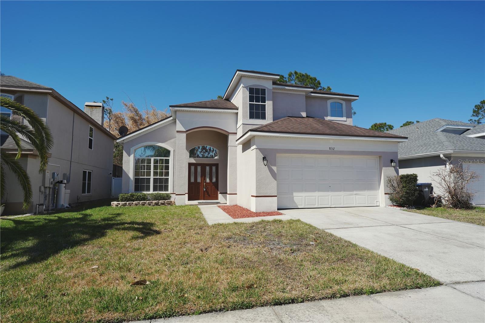 Single Family Residence in ORLANDO, FL - Daniel Dourado
