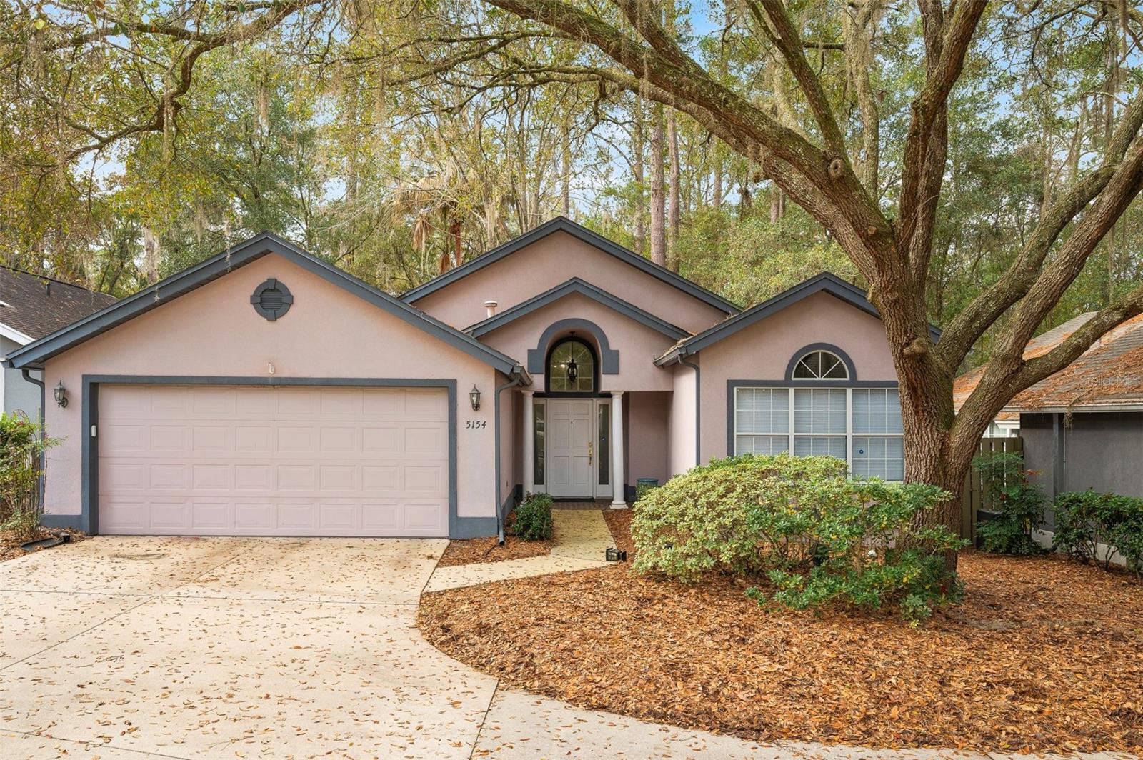 Single Family Residence in GAINESVILLE, FL - Daniel Dourado