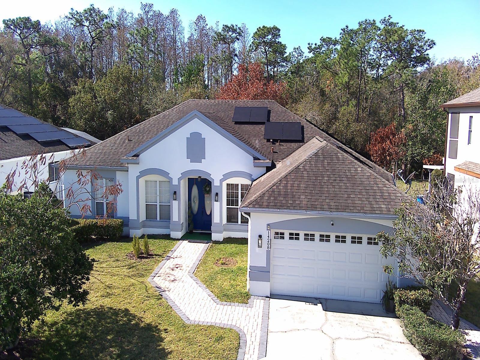 Single Family Residence in ORLANDO, FL - Daniel Dourado