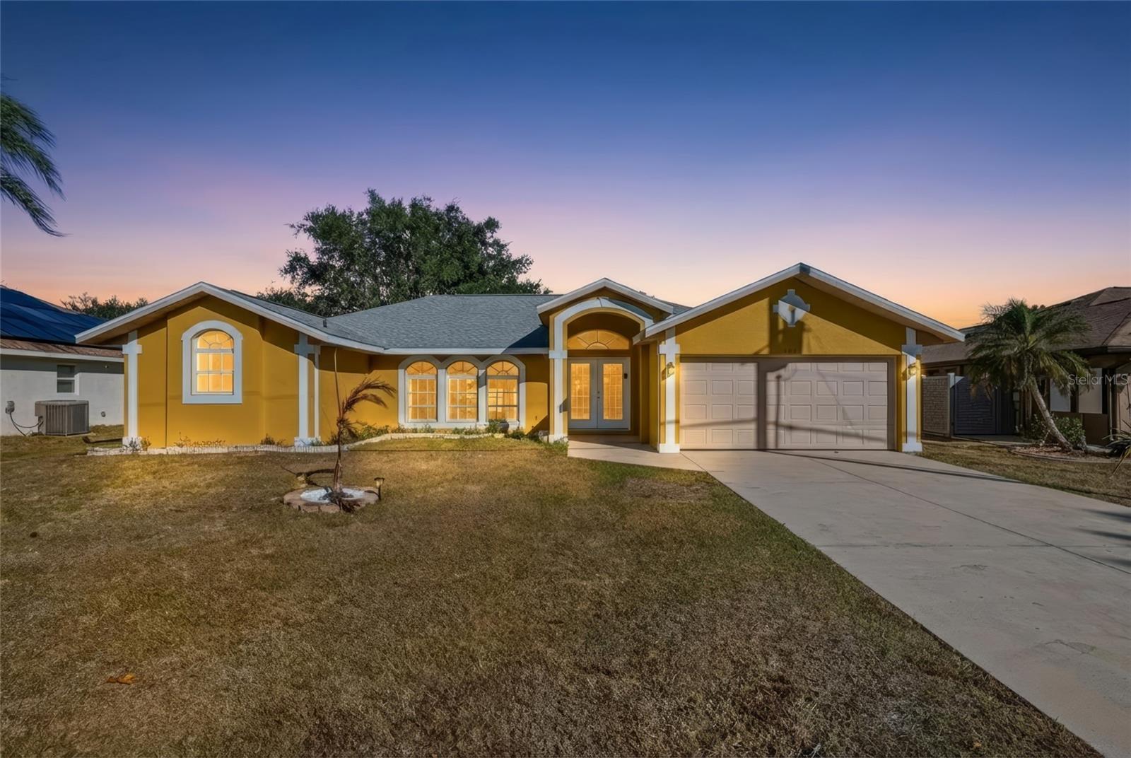 Single Family Residence in PUNTA GORDA, FL - Daniel Dourado