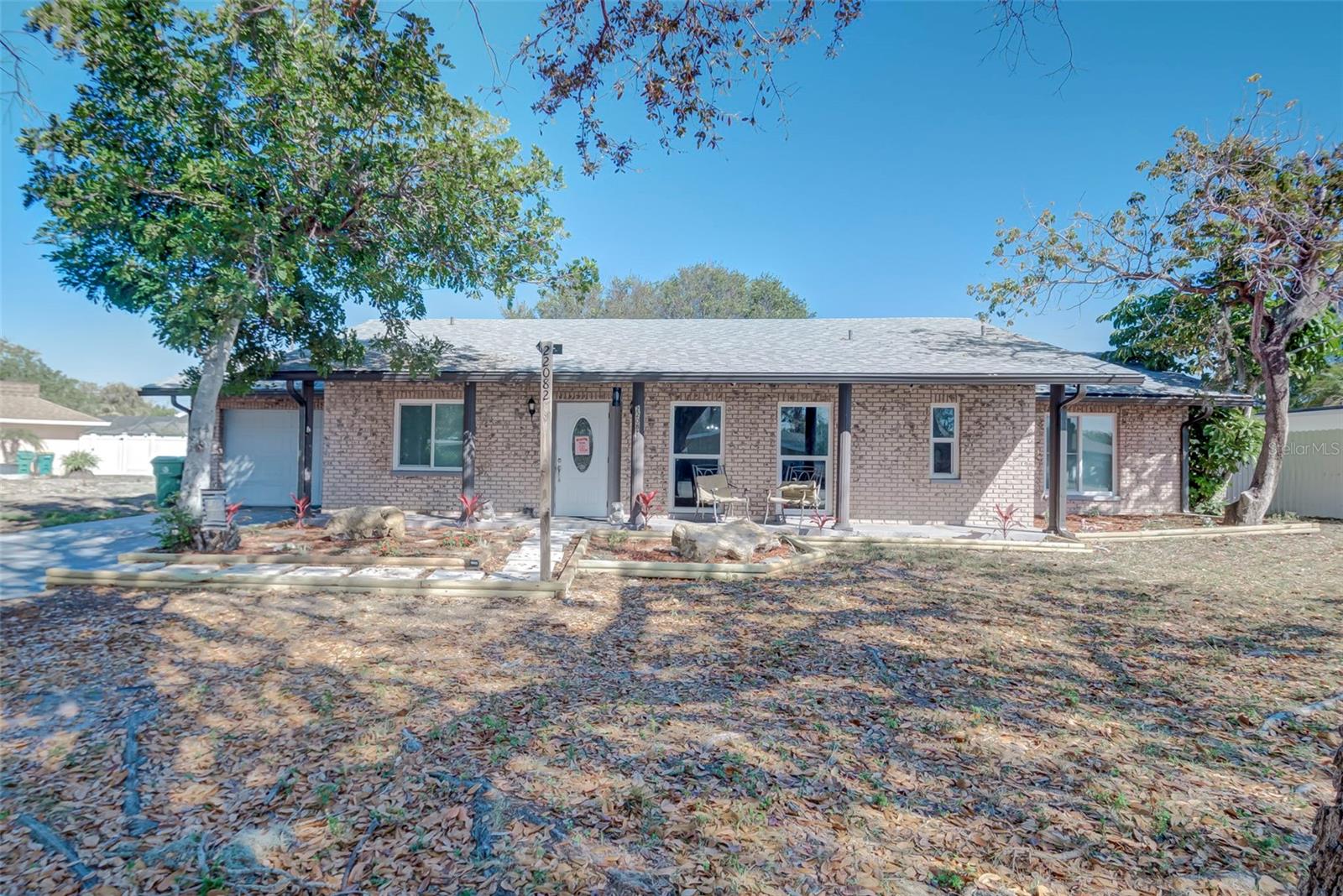 Single Family Residence in PORT CHARLOTTE, FL - Daniel Dourado