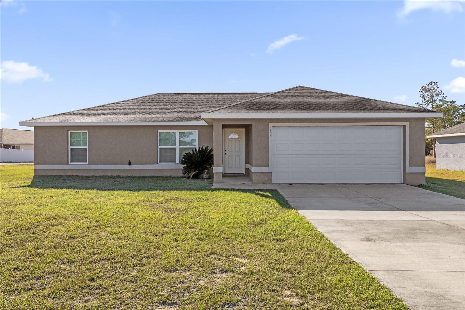 Single Family Residence em OCKLAWAHA, FL - Daniel Dourado