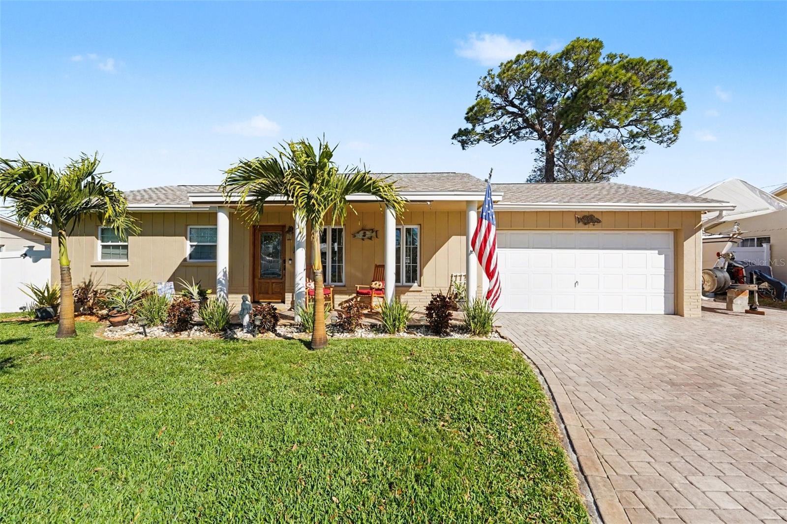 Single Family Residence em SEMINOLE, FL - Daniel Dourado