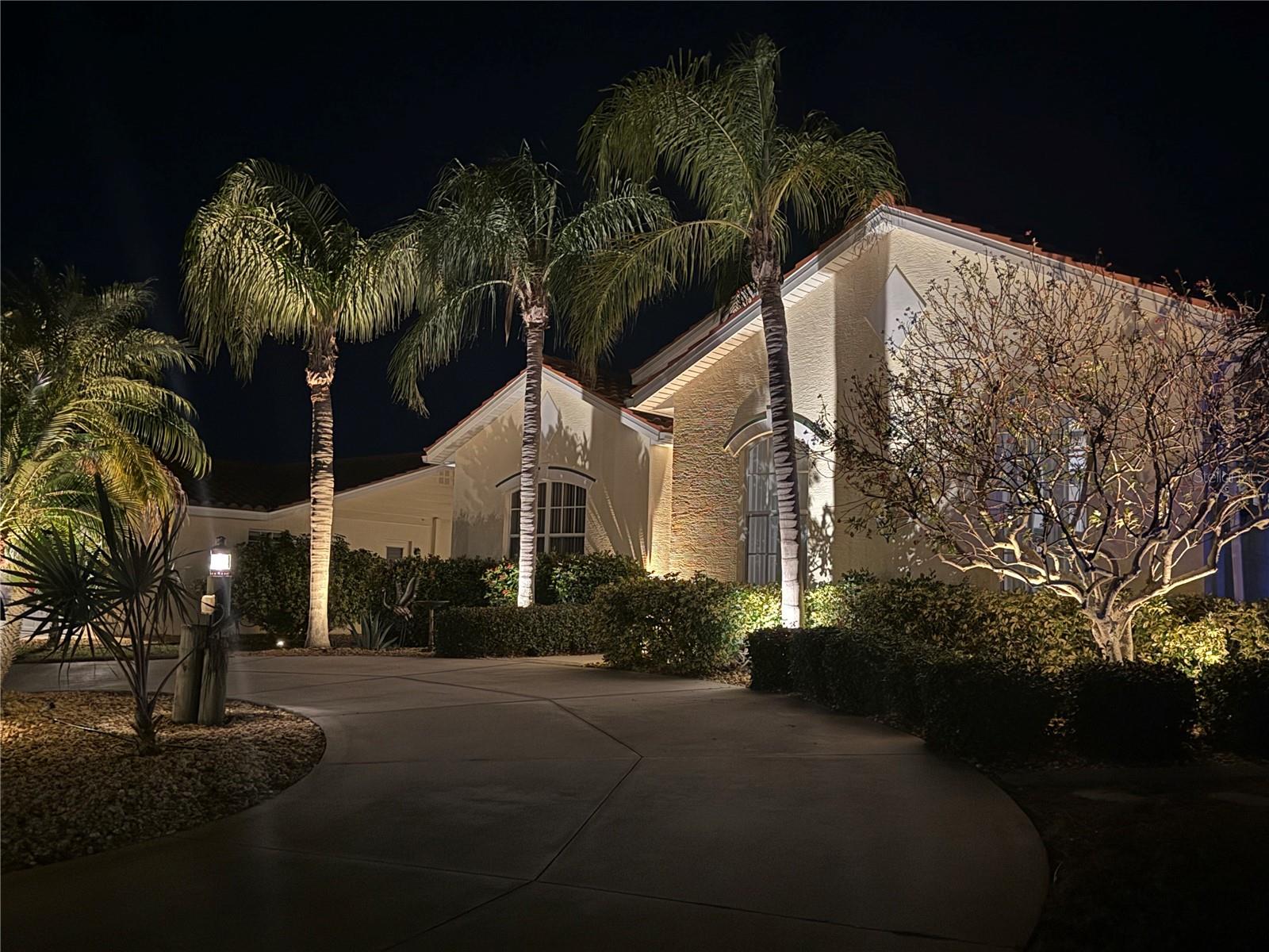 Single Family Residence em ENGLEWOOD, FL - Daniel Dourado