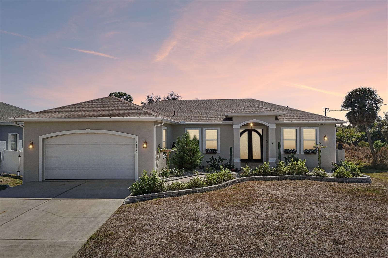 Single Family Residence in PORT CHARLOTTE, FL - Daniel Dourado