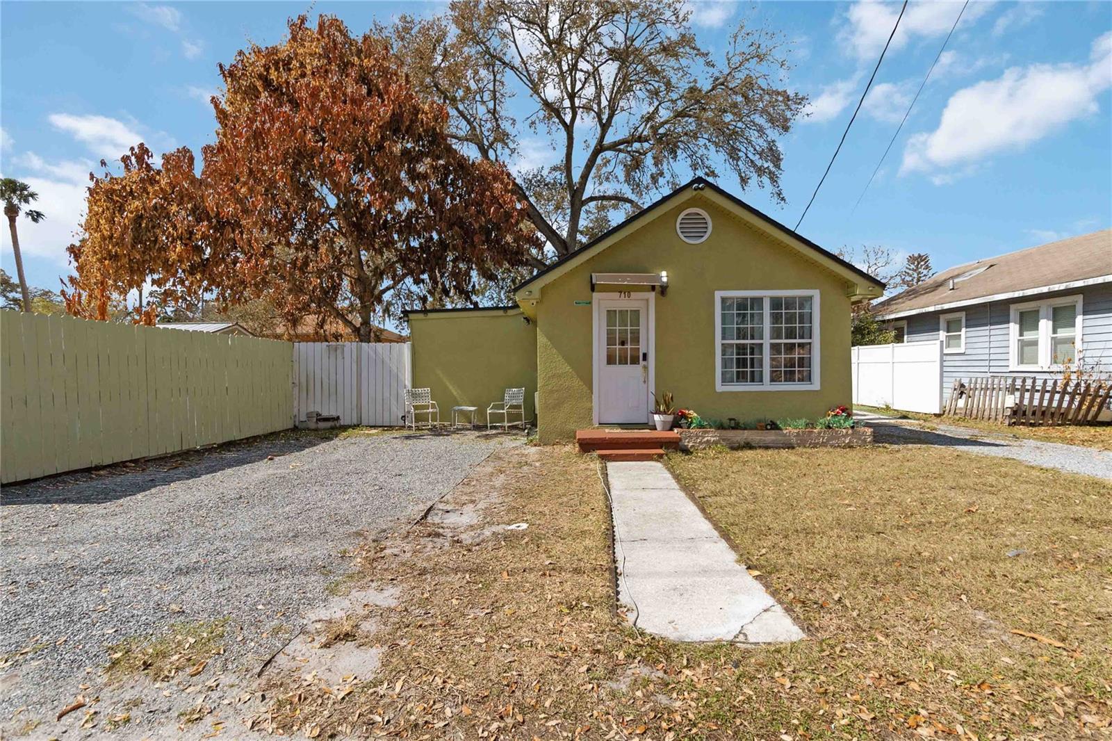 Single Family Residence in KISSIMMEE, FL - Daniel Dourado