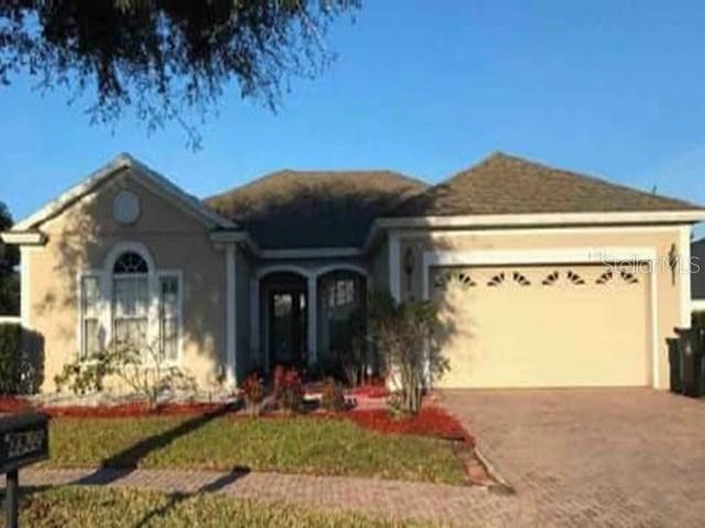 Single Family Residence in ORLANDO, FL - Daniel Dourado