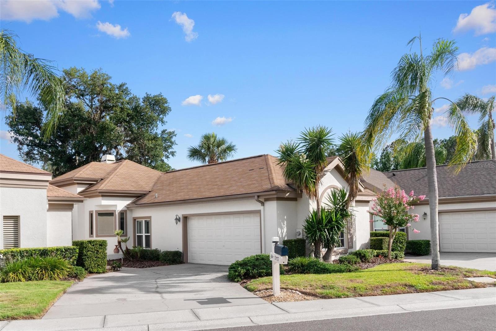 Single Family Residence in VALRICO, FL - Daniel Dourado