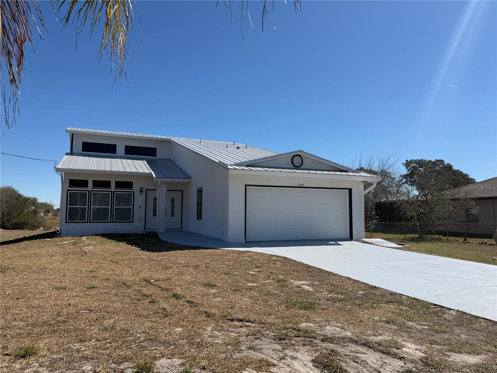 Single Family Residence in DELTONA, FL - Daniel Dourado