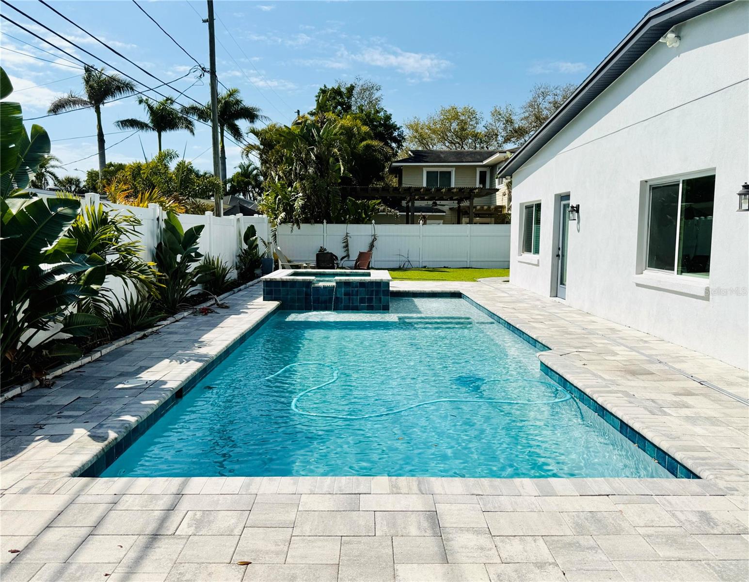 Single Family Residence em ST PETERSBURG, FL - Daniel Dourado