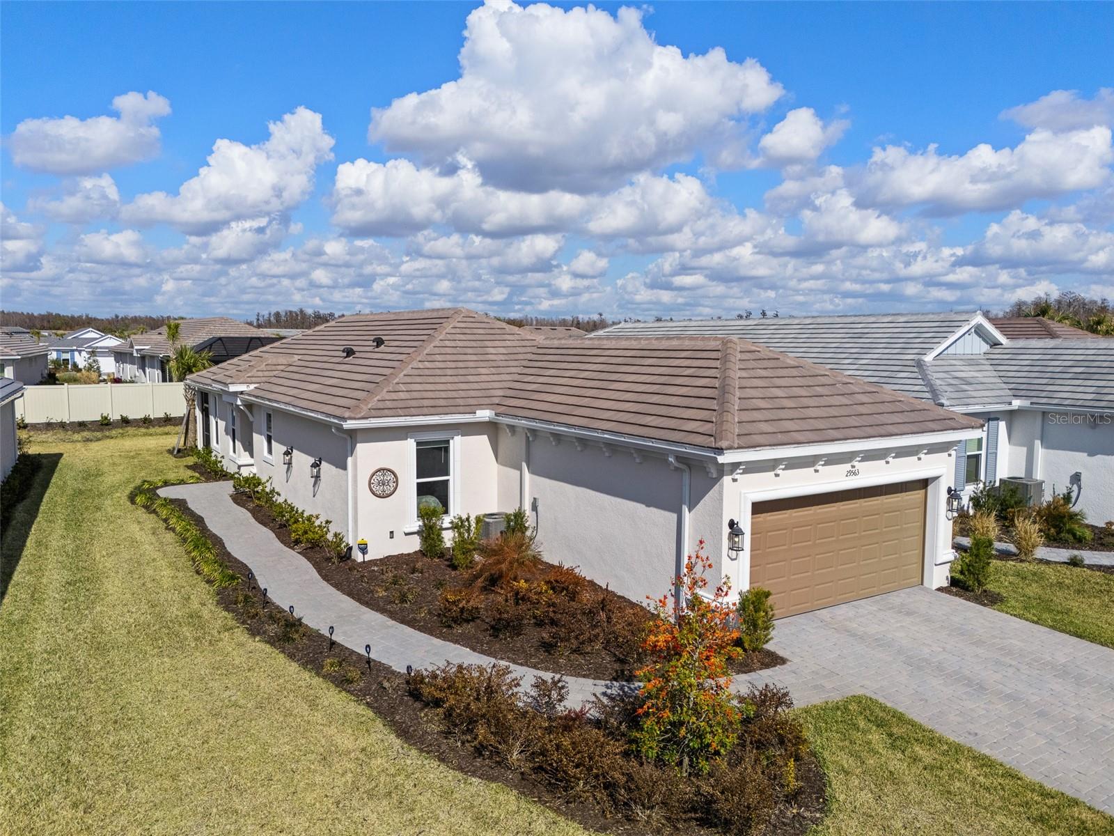 Single Family Residence em WESLEY CHAPEL, FL - Daniel Dourado