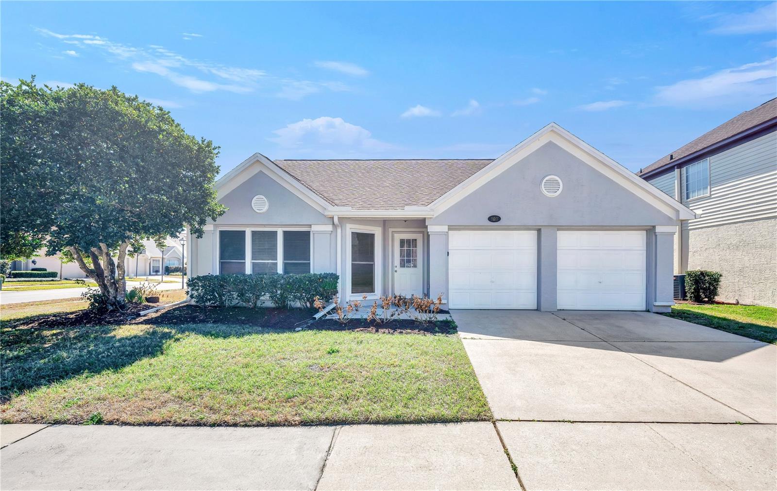 Single Family Residence in LAKE MARY, FL - Daniel Dourado