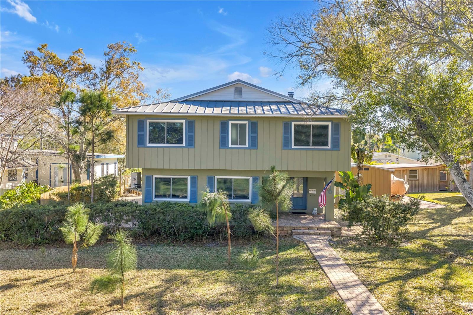 Single Family Residence em ST PETERSBURG, FL - Daniel Dourado