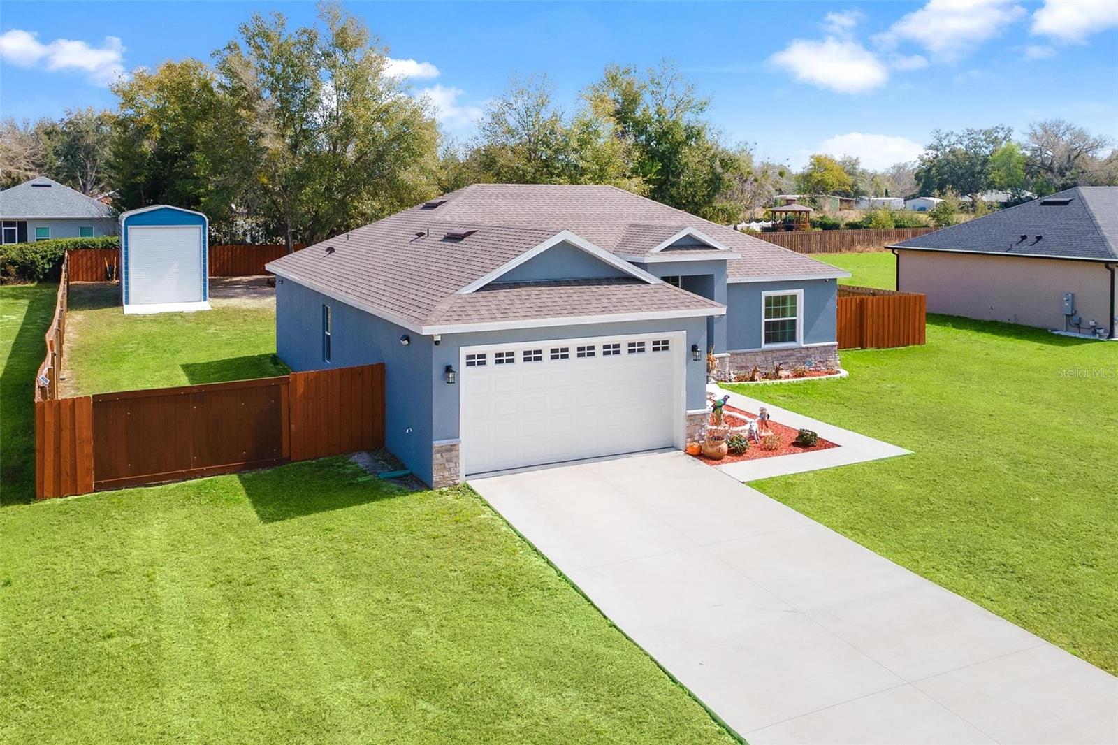 Single Family Residence em UMATILLA, FL - Daniel Dourado