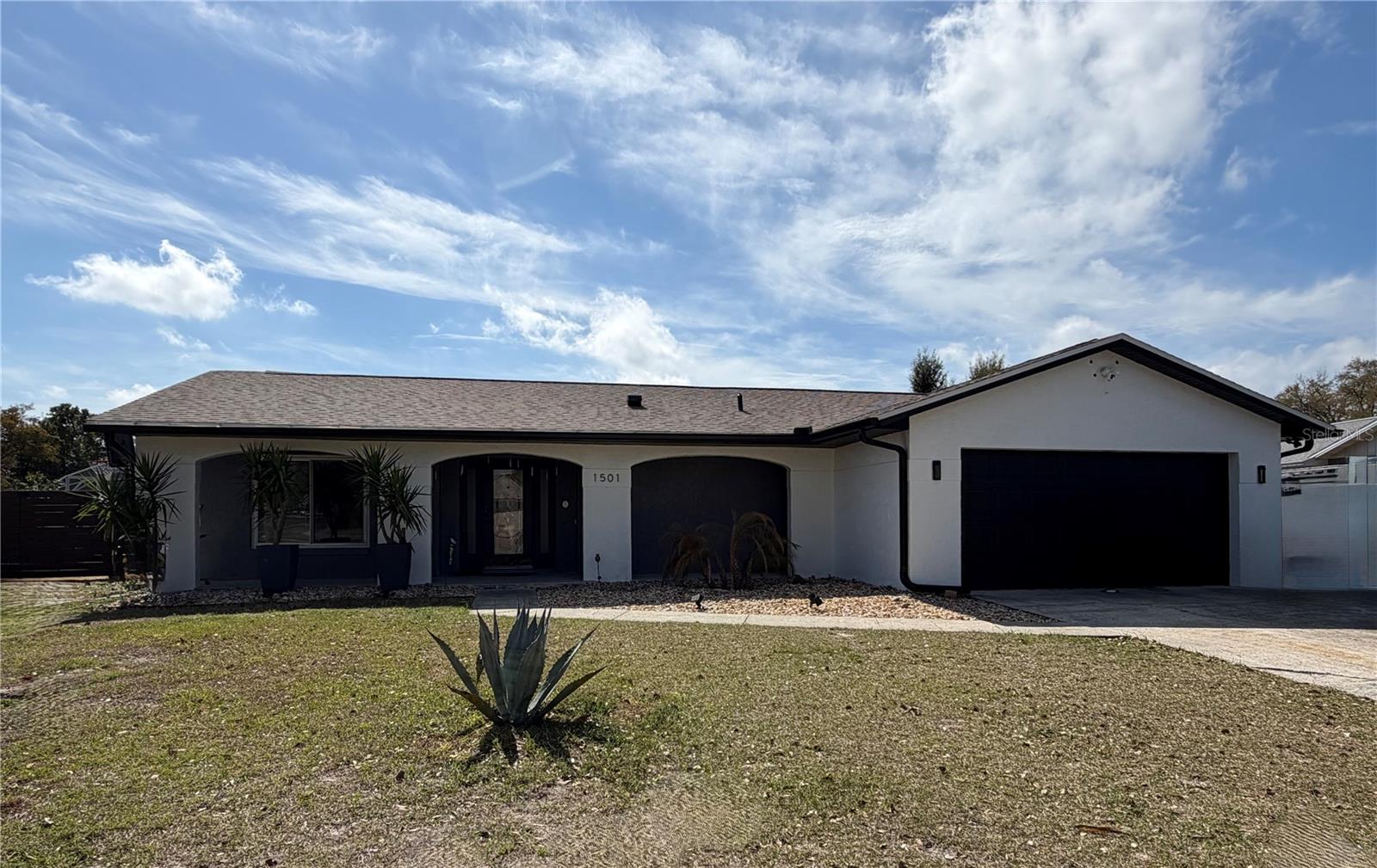Single Family Residence in CASSELBERRY, FL - Daniel Dourado