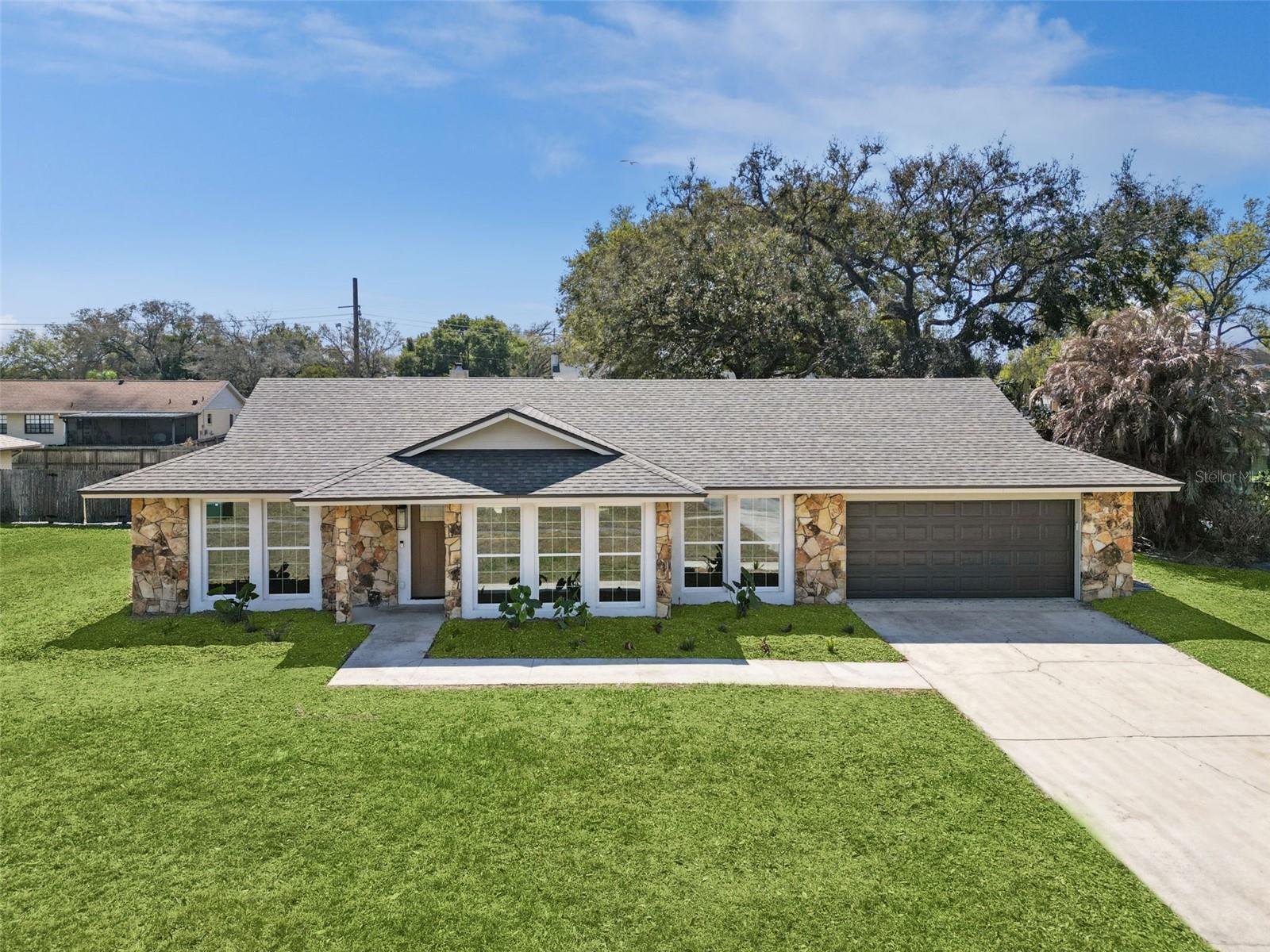 Single Family Residence em BELLE ISLE, FL - Daniel Dourado