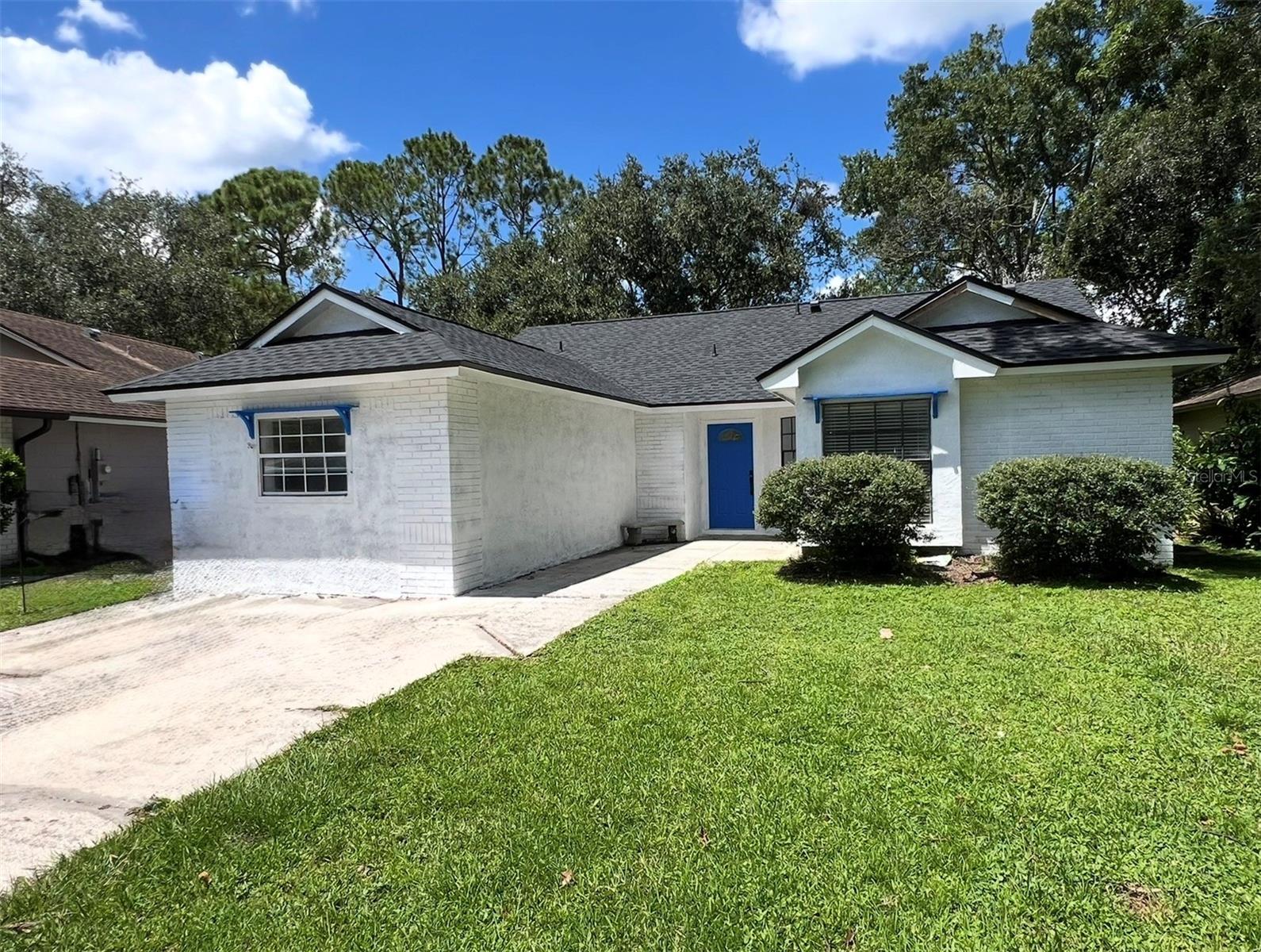 Single Family Residence in TAMPA, FL - Daniel Dourado