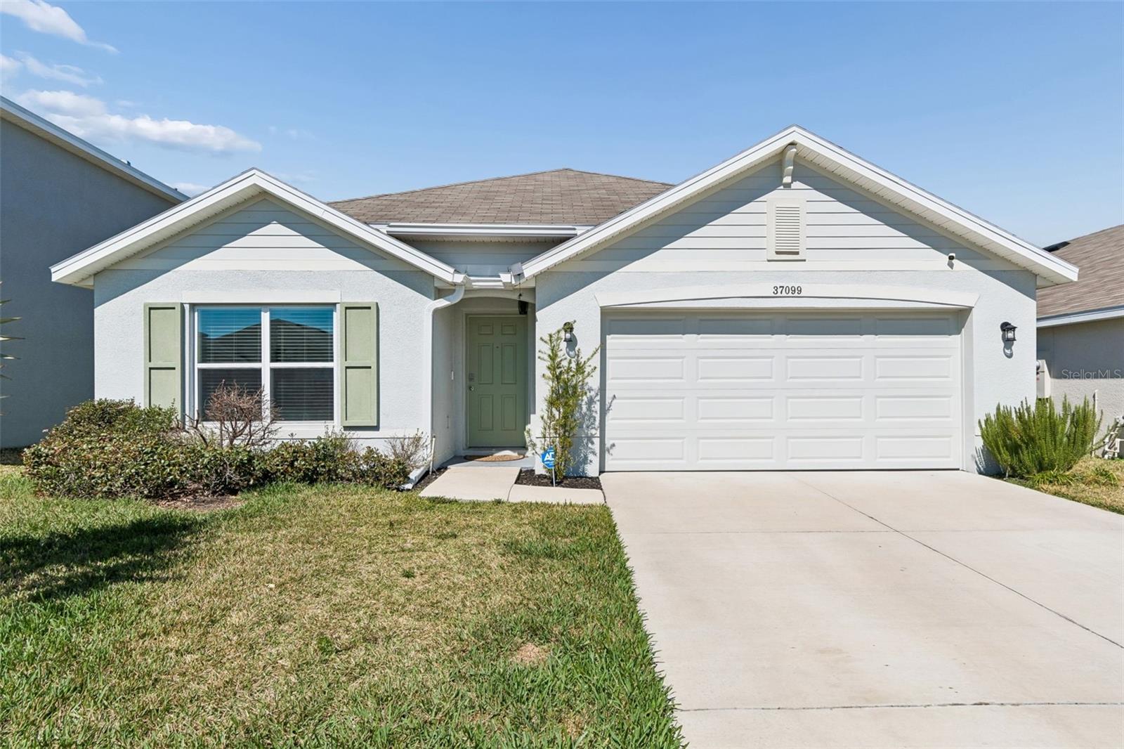 Single Family Residence em ZEPHYRHILLS, FL - Daniel Dourado