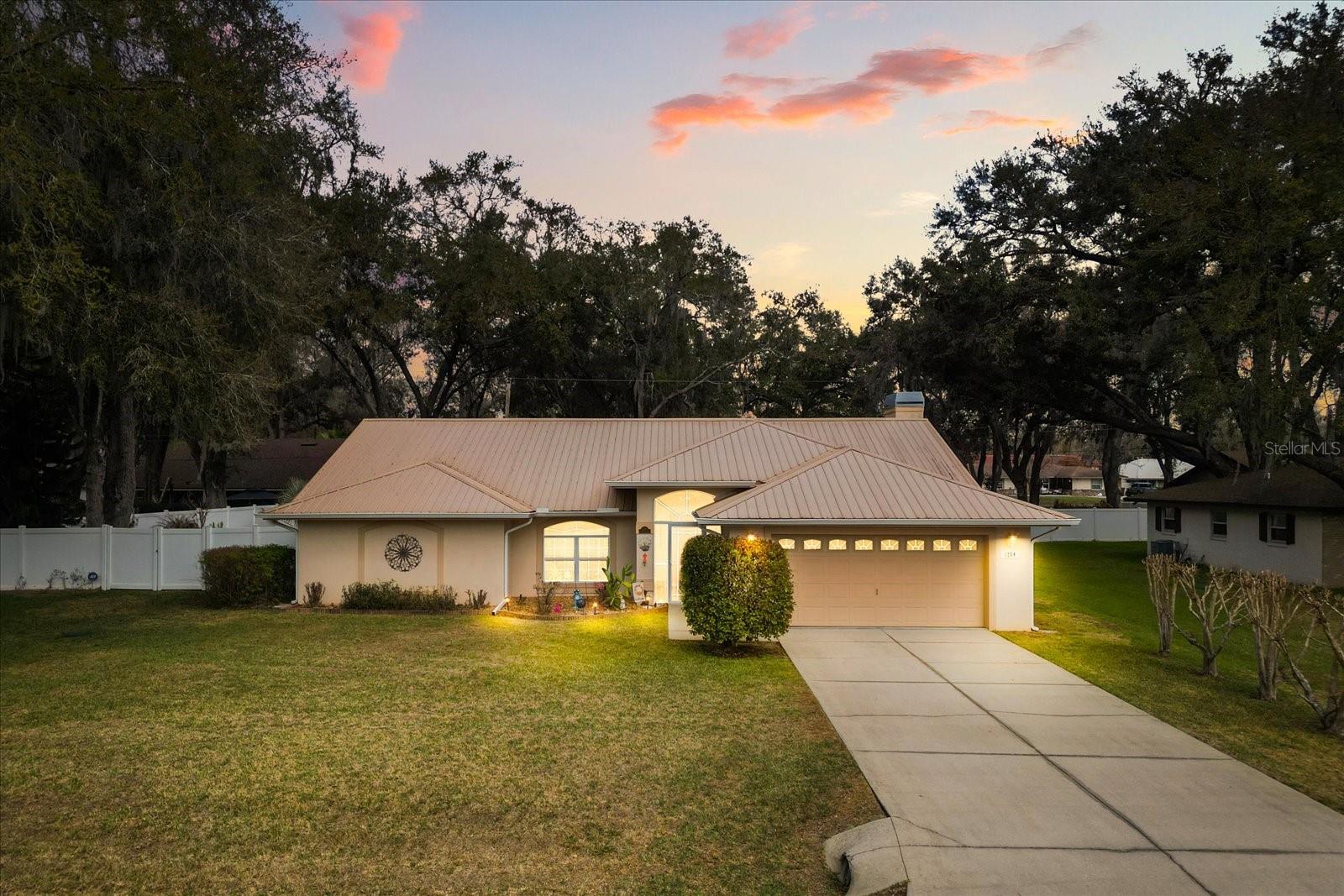 Single Family Residence in LAKELAND, FL - Daniel Dourado