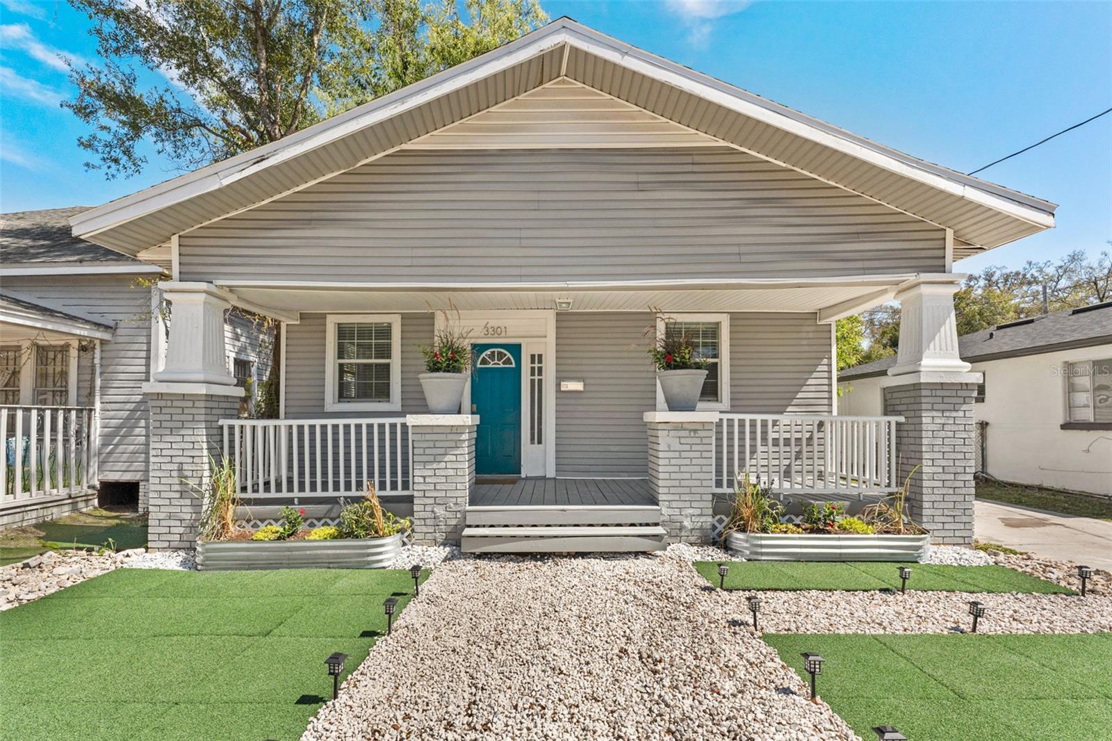Single Family Residence in TAMPA, FL - Daniel Dourado