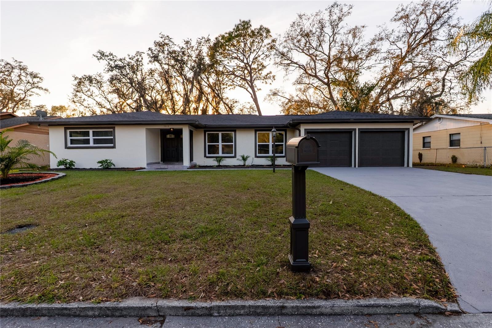 Single Family Residence in TAMPA, FL - Daniel Dourado