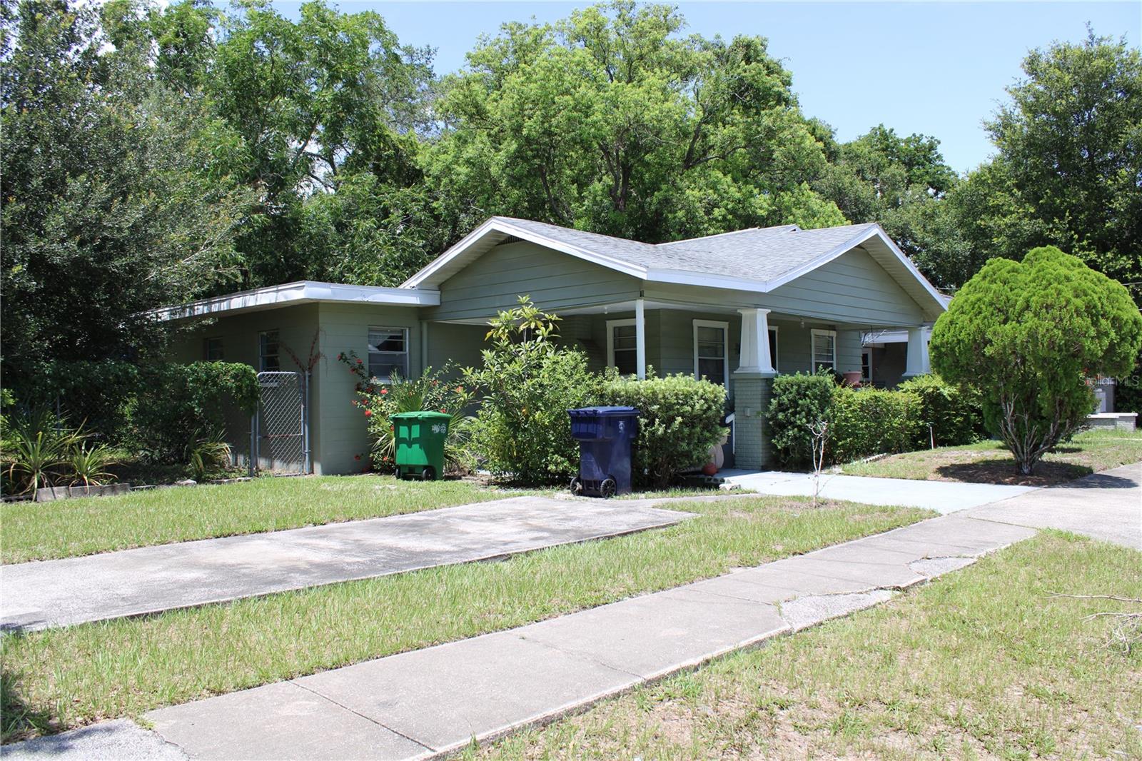 Single Family Residence in TAMPA, FL - Daniel Dourado
