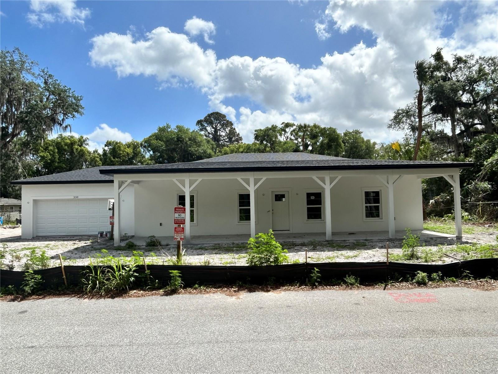 Single Family Residence in OVIEDO, FL - Daniel Dourado