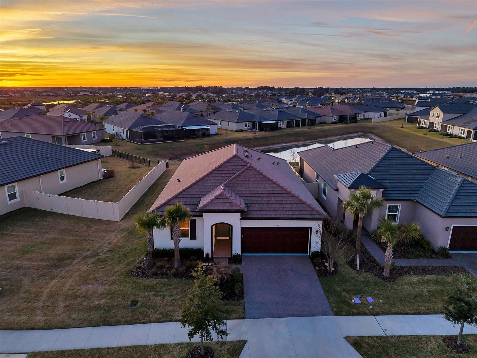 Single Family Residence in SAN ANTONIO, FL - Daniel Dourado