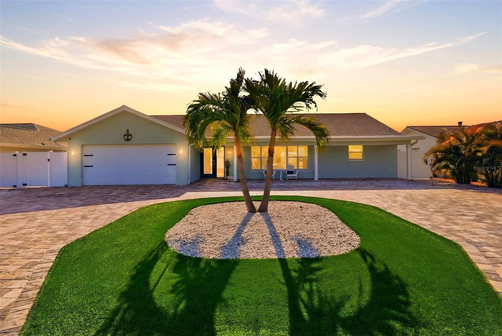 Single Family Residence em ST PETE BEACH, FL - Daniel Dourado