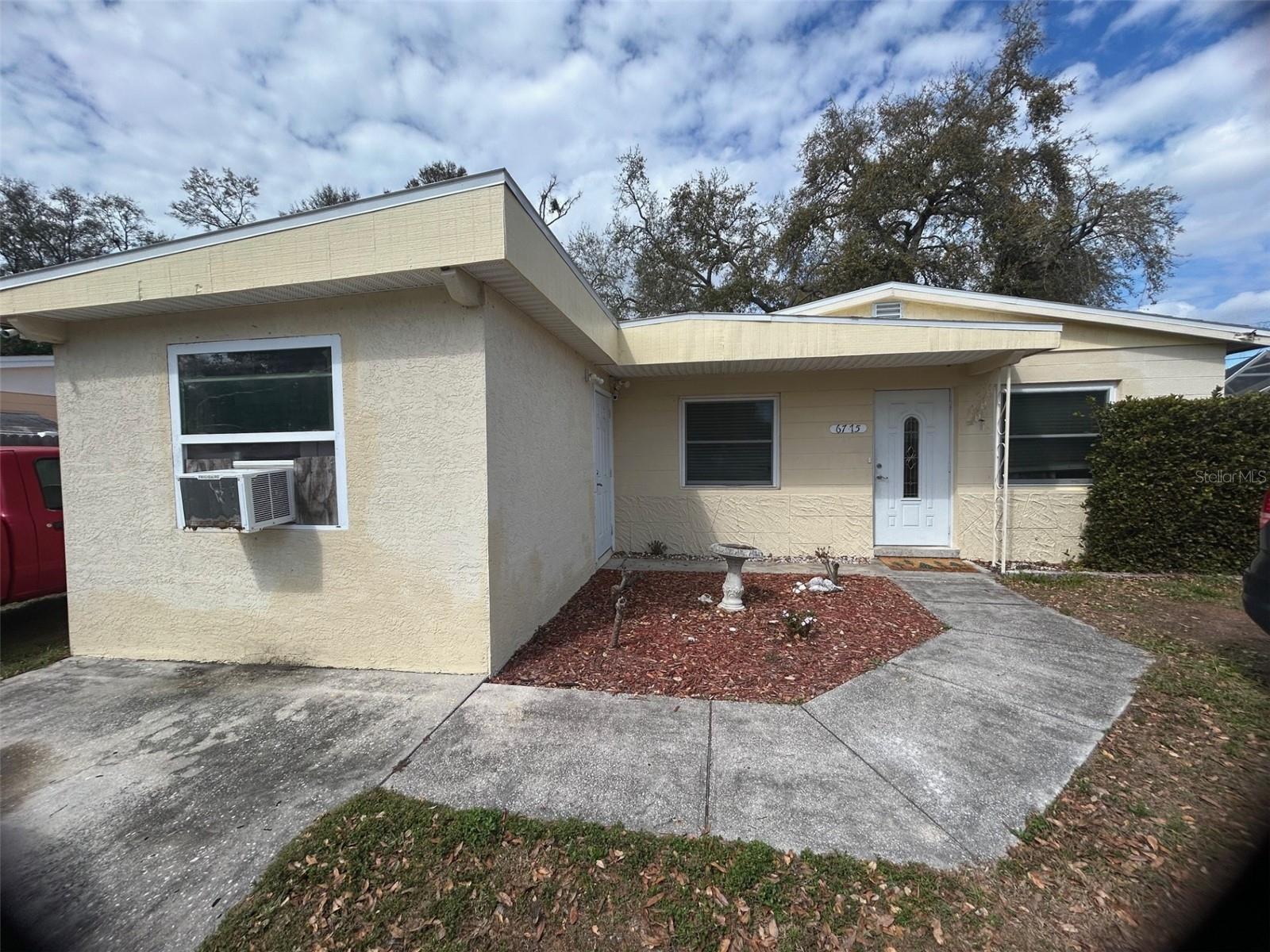 Single Family Residence em PINELLAS PARK, FL - Daniel Dourado