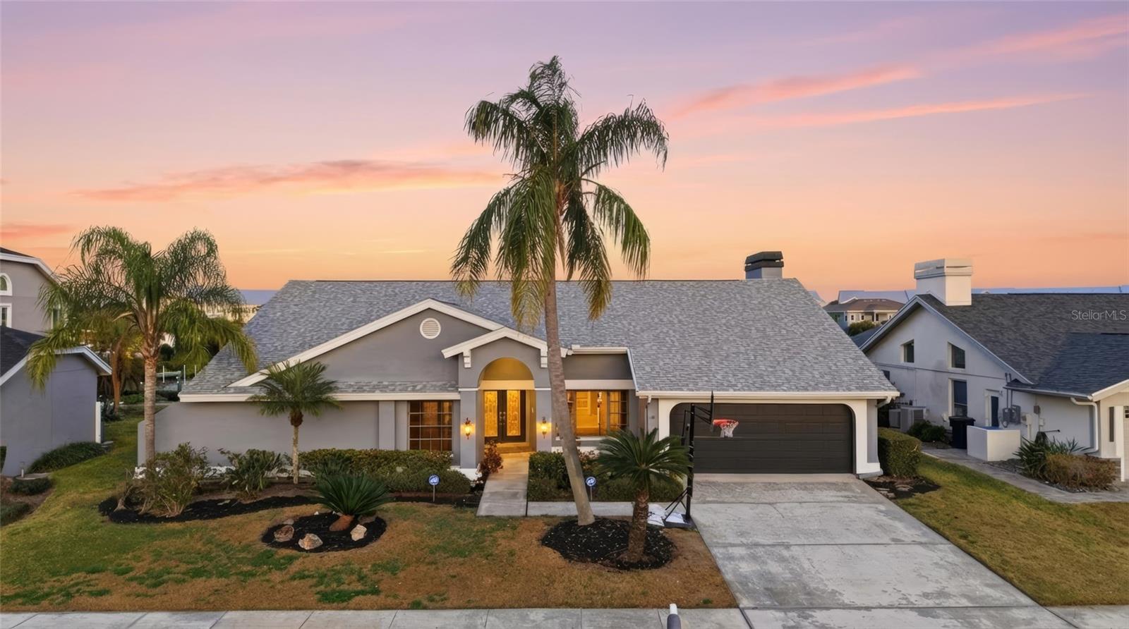 Single Family Residence in TAMPA, FL - Daniel Dourado