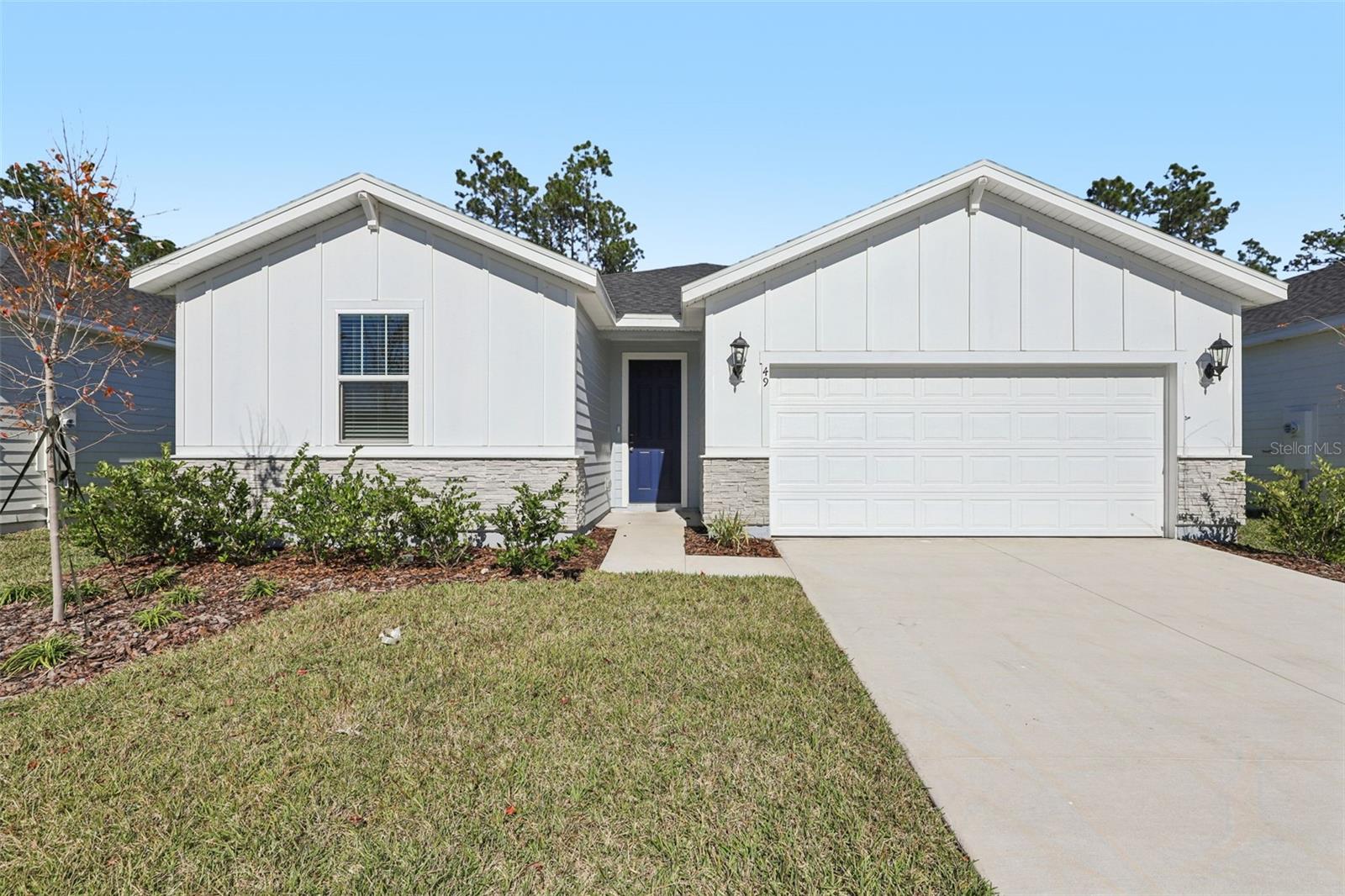 Single Family Residence in PALM COAST, FL - Daniel Dourado