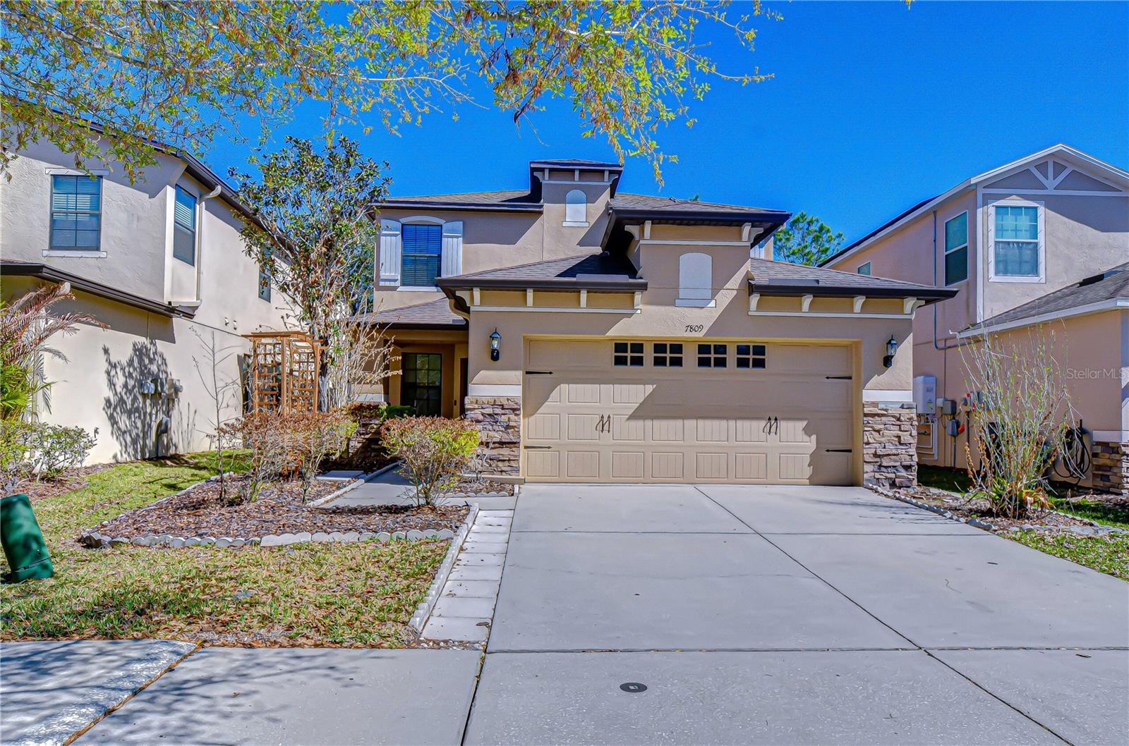 Single Family Residence in TAMPA, FL - Daniel Dourado