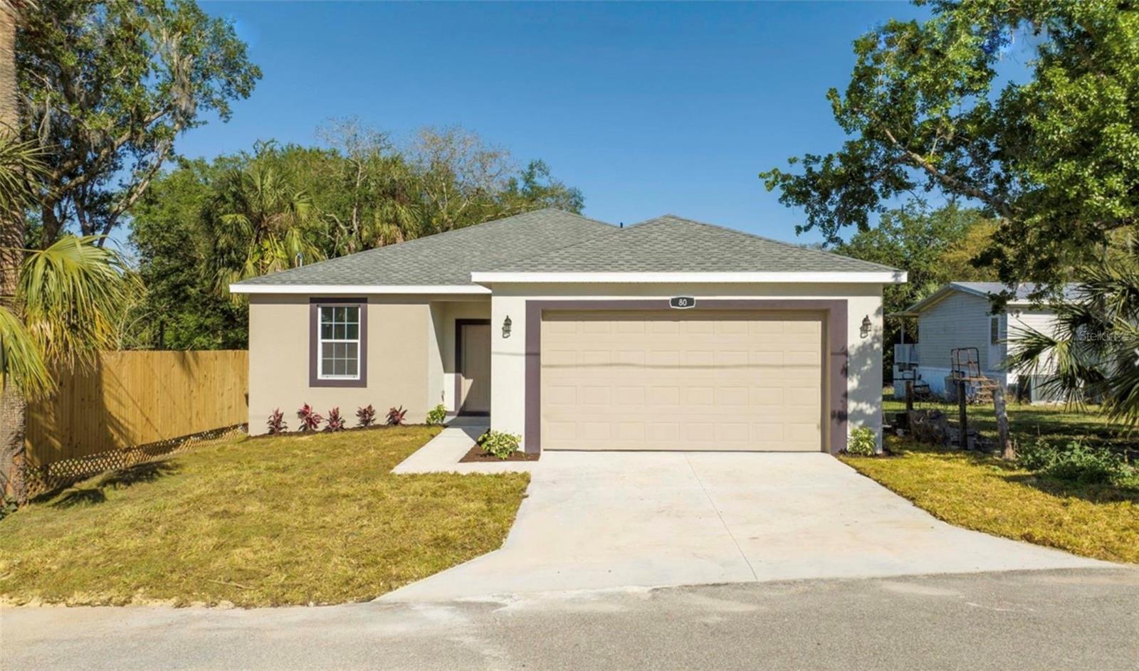 Single Family Residence in DAVENPORT, FL - Daniel Dourado