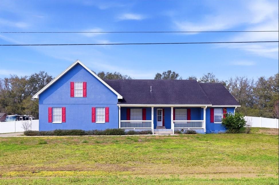 Single Family Residence in LAKELAND, FL - Daniel Dourado