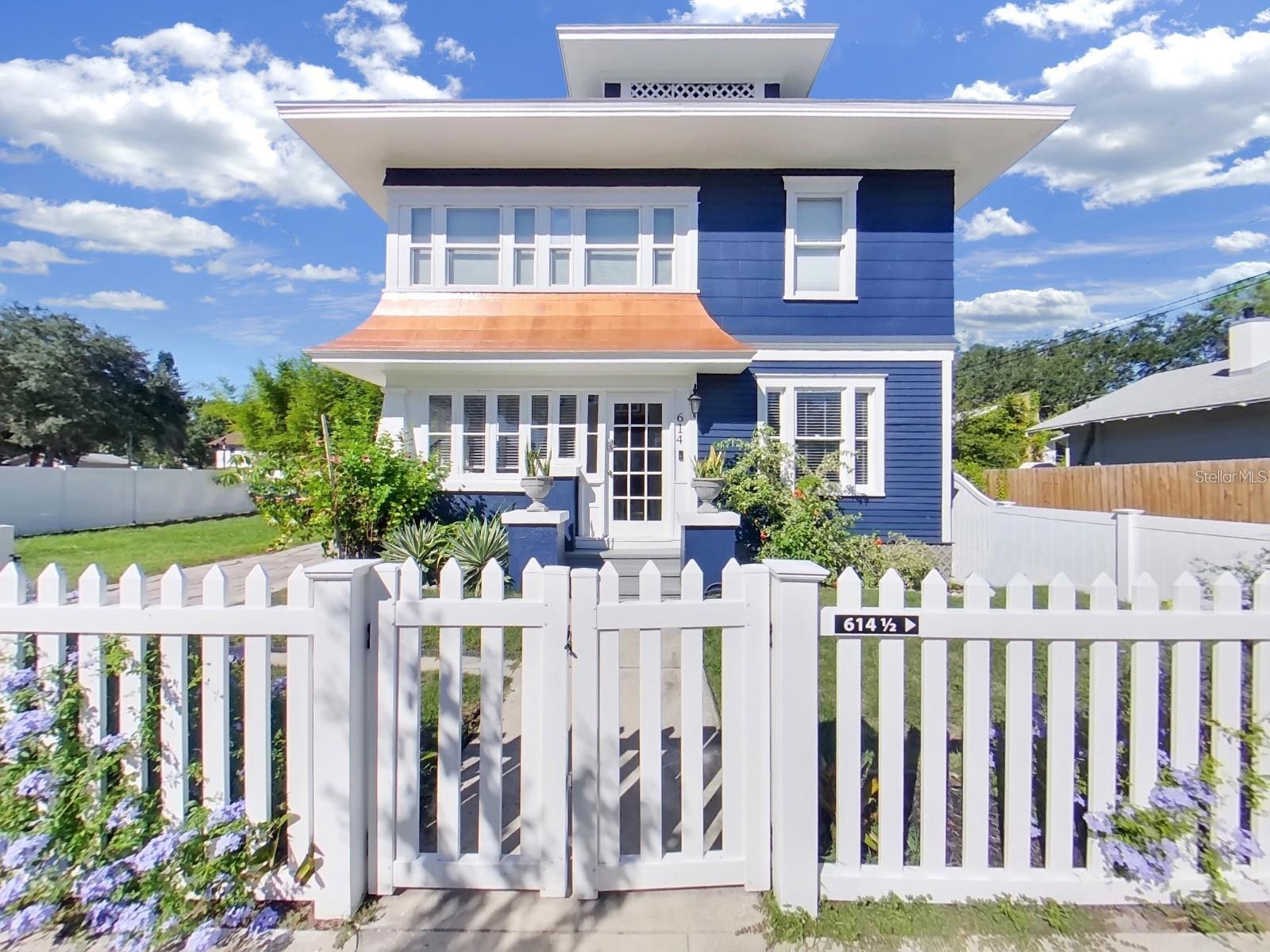 Single Family Residence em ST PETERSBURG, FL - Daniel Dourado